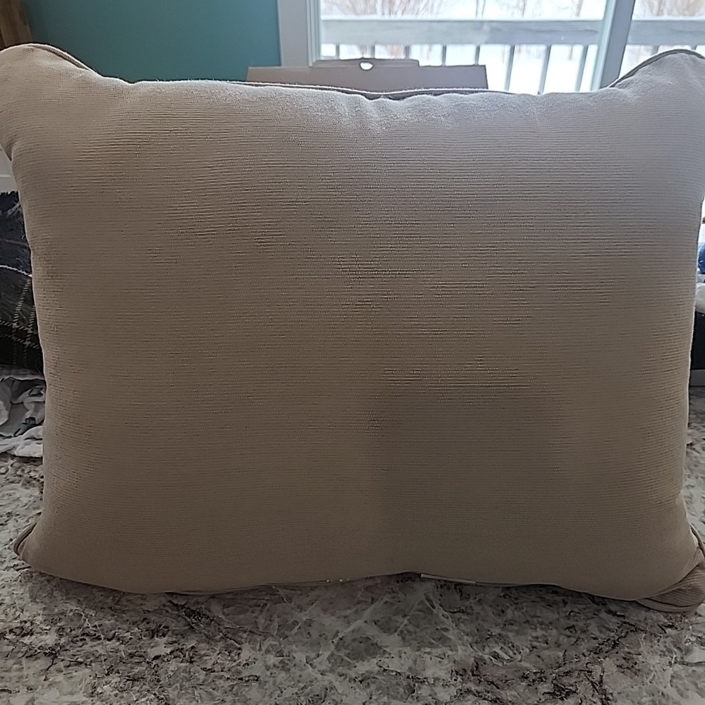 Sunbrella Hello Pillow 18 X 15 X 5 - Picture 3 of 4